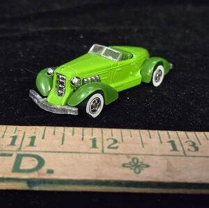 Hot Wheels Auburn 852 Green Vintage Diecast Car